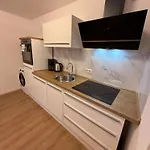 Moderne, Komplett Eingerichtete Mit Parkplatz & 24h Check-in Braunschweig