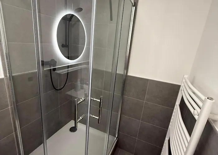 Moderne, Komplett Eingerichtete Mit Parkplatz & 24h Check-in Апартаменты
